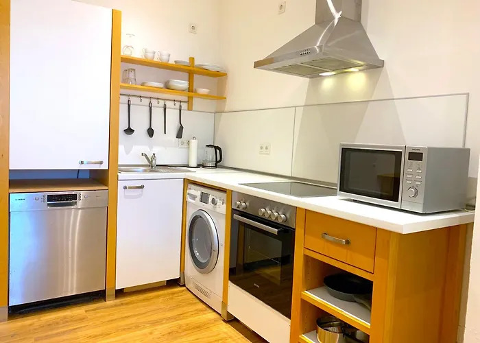 In / Mit Allem Drum Und Dran