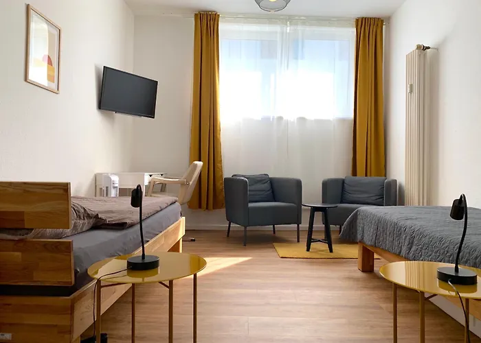 In / Mit Allem Drum Und Dran * Kolín nad Rýnem