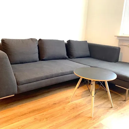 In / Mit Allem Drum Und Dran