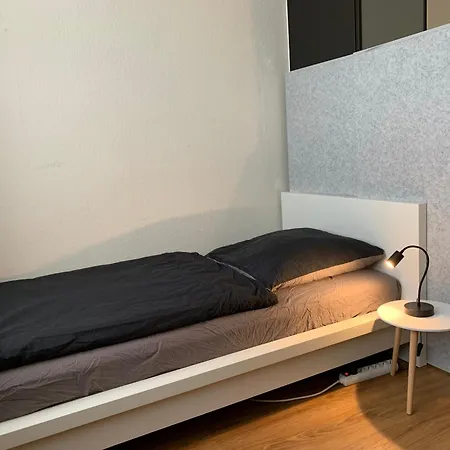 Lejlighed In / Mit Allem Drum Und Dran Köln