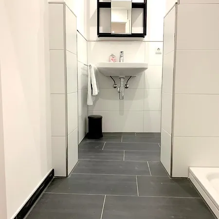 In / Mit Allem Drum Und Dran