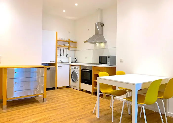 In / Mit Allem Drum Und Dran Apartment Köln