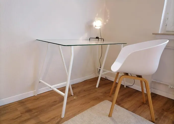 Appartement In / Mit Allem Drum Und Dran Keulen